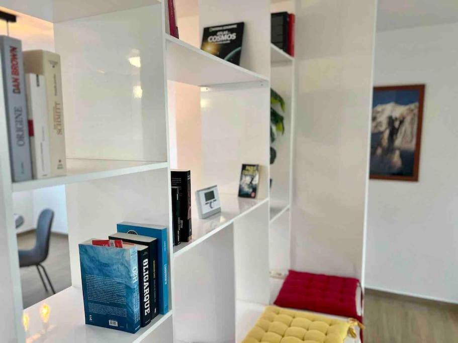 Appartement Le Contemporain - Plein Centre, Place Du Marche